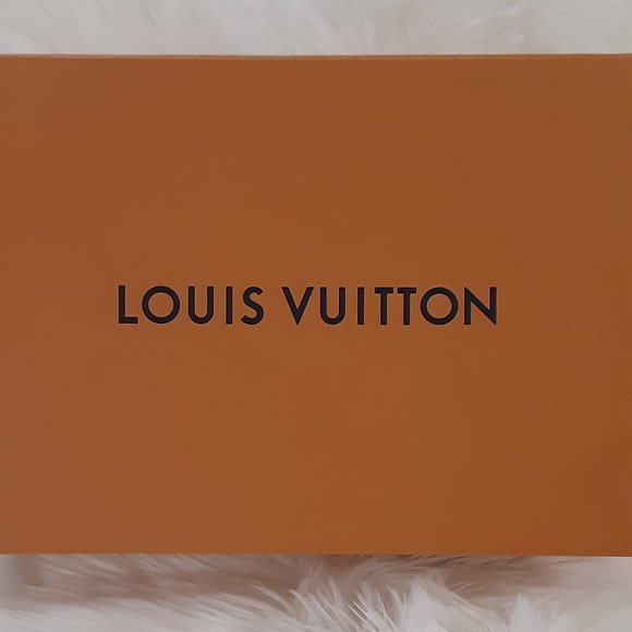 Louis Vuitton Gift Box. - Picture 1 of 7
